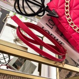 Strap sintético para bolsa grabado x FUCSIA dupe