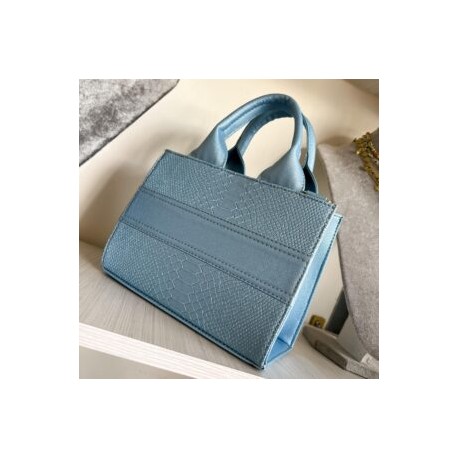 Bolsa TOTE  MINI nacional sintetico grabado vibora color BABY BLUE METALICO